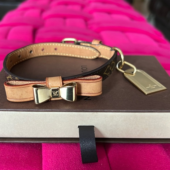 Louis Vuitton Dog Collar/Bracelet & Dust Bag - Picture 3 of 16